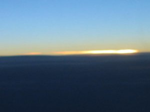 太阳的第一道光（飞机上）.jpg