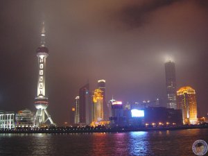 上海夜景-东方明珠.JPG