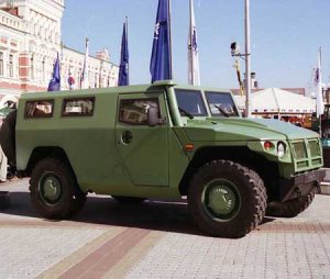 俄军新型“嘎斯”GAS－2975“虎”式吉普.jpg