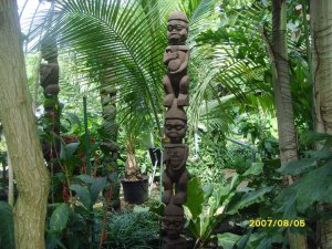 游植物园-热带植物图腾柱.jpg