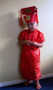 I am ready for my kindy party  08 003[1].jpg